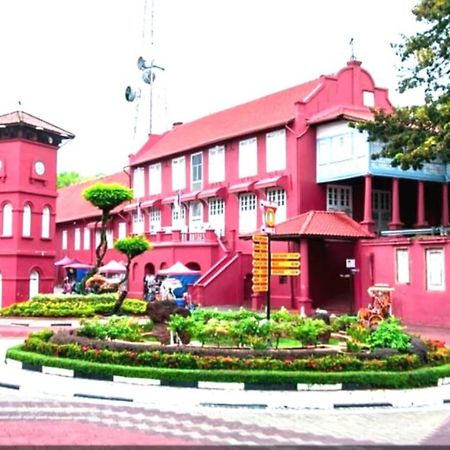Comfort Two Hotel Malacca Exterior foto