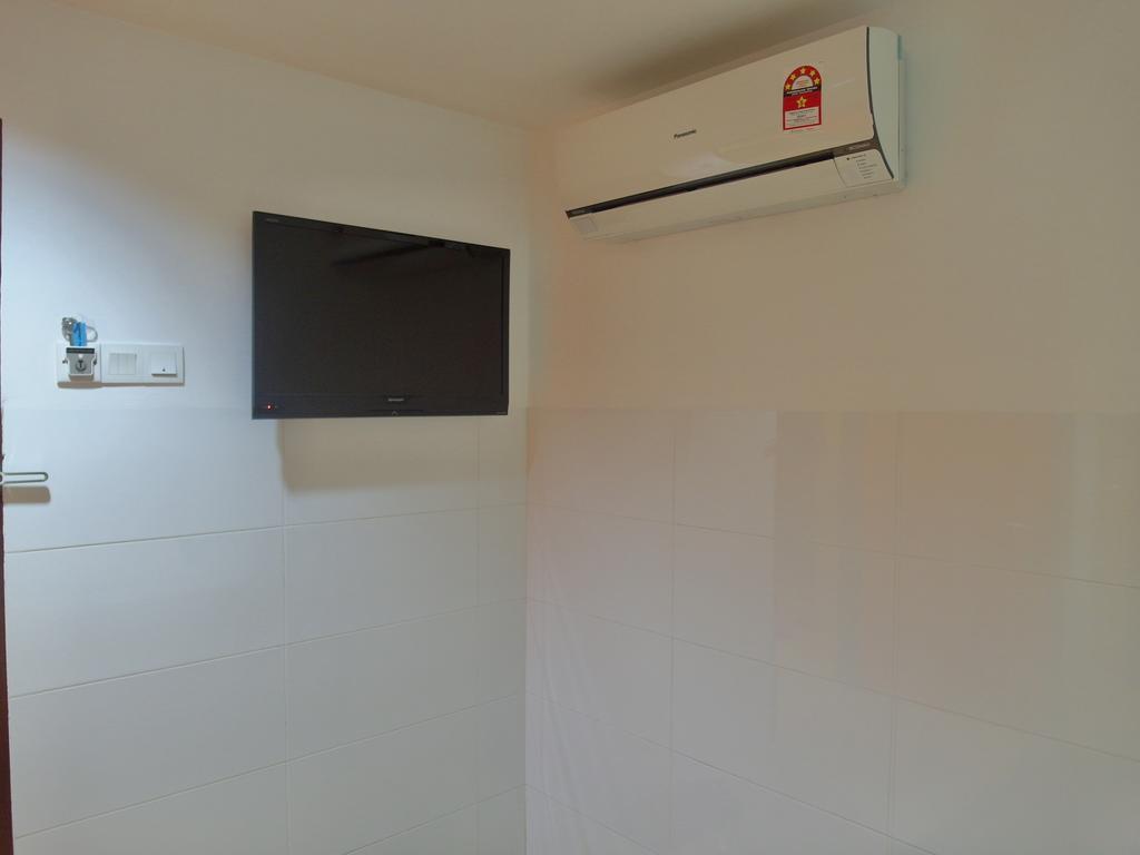 Comfort Two Hotel Malacca Habitación foto