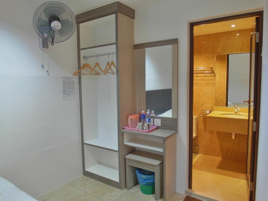 Comfort Two Hotel Malacca Habitación foto