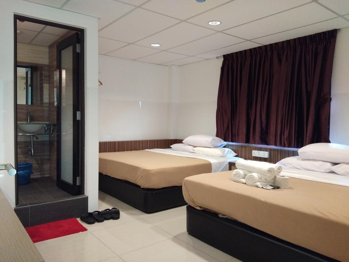 Comfort Two Hotel Malacca Exterior foto